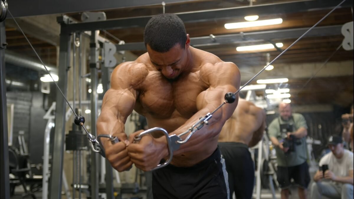 Larry Wheels Crushes Chest Exercise One Week Out from Pursuing Traditional Physique Dream at Newbie Olympia